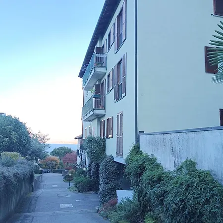 Chiara Loft Hébergement de vacances Stresa
